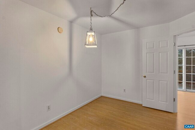 Building Photo - 123 Danbury Ct