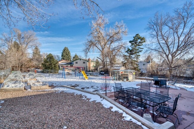 Building Photo - Charming 4 Bed 2 Bath Home in 80917!!!