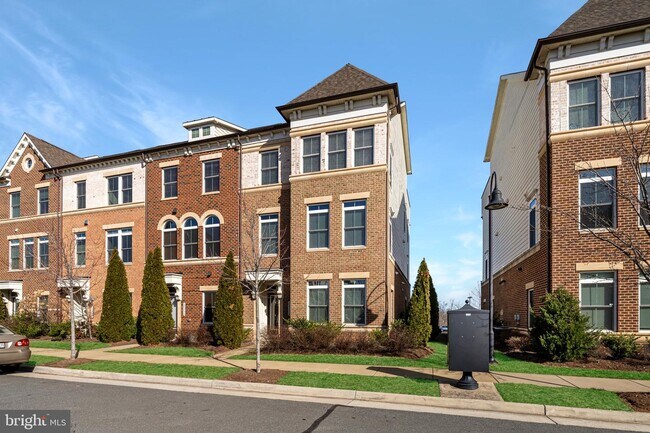 Building Photo - 20752 Duxbury Terrace