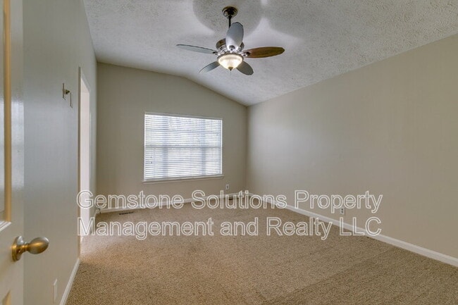 Building Photo - 55 Banwell Park