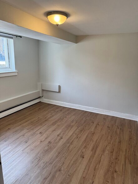 Building Photo - 63 Selkirk Rd