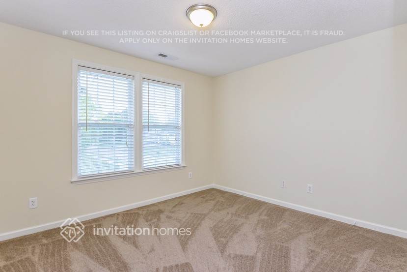 Building Photo - 508 Zircon Ln