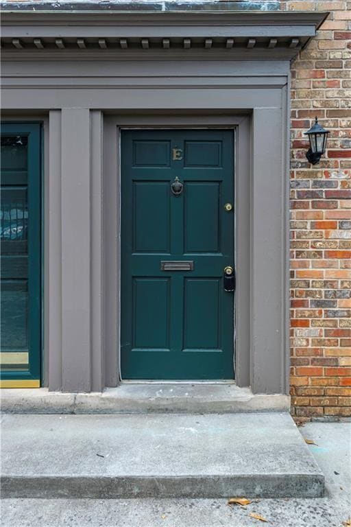 Building Photo - 3071 Colonial Way