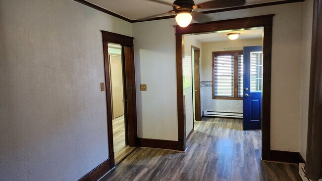 Building Photo - Exquisitely remodeled single-family home, ...