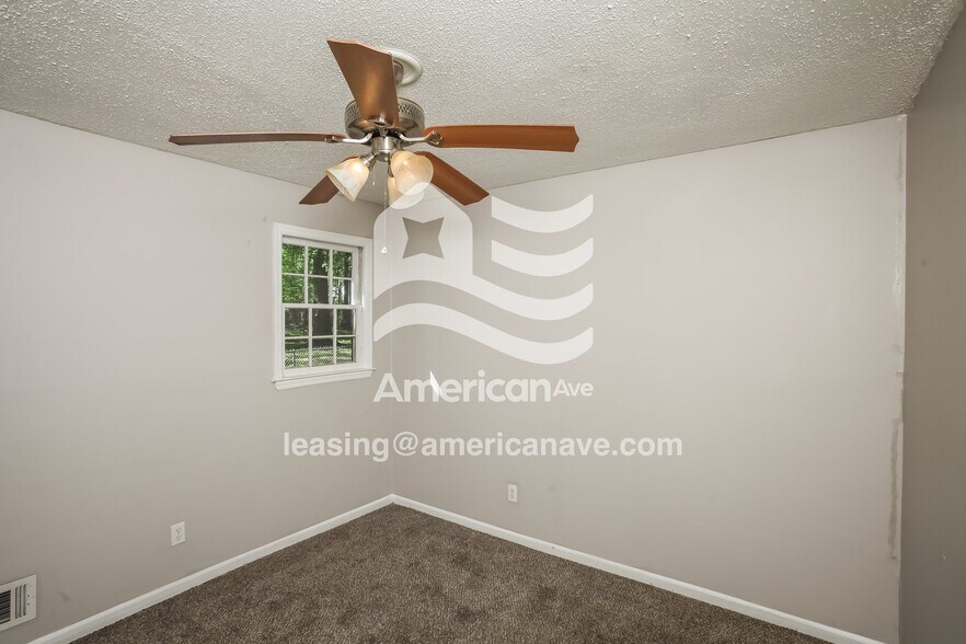 Building Photo - 148 Minehead Rd