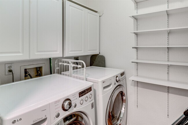 Building Photo - 34 Steep Trail Pl