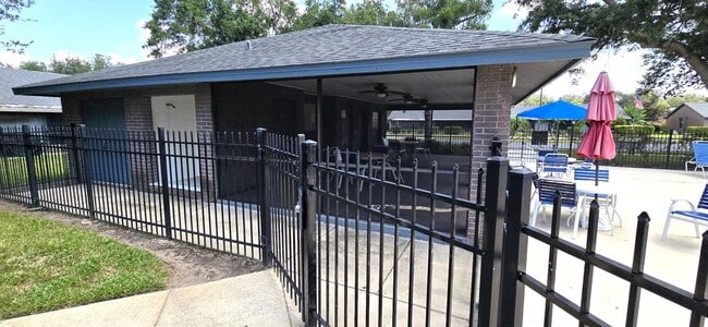 Building Photo - 2913 Prince Oak Ct