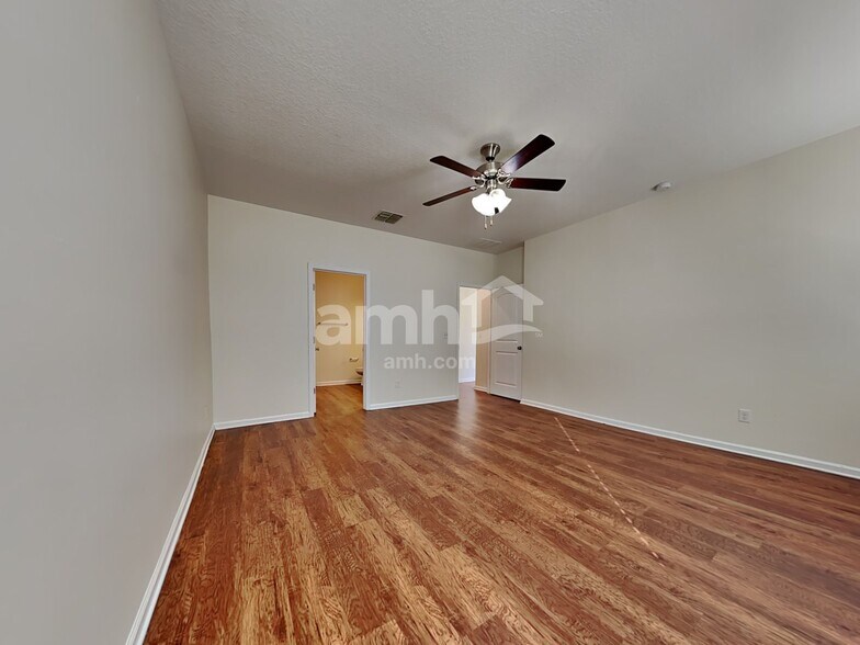 Building Photo - 8179 Radican Rd