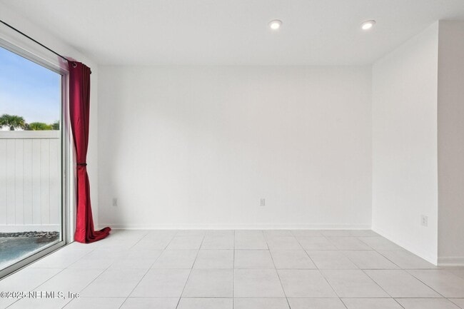 Building Photo - 277 Henrys Bluff Pl