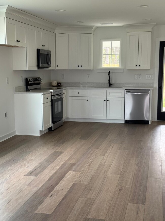 Building Photo - 510 Crump St