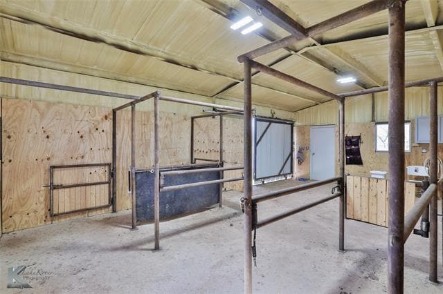 Building Photo - 8456 Spinks Rd