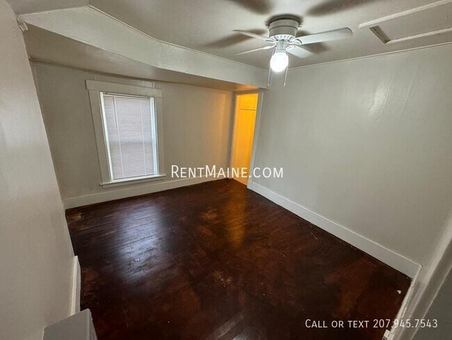 Building Photo - 145 Essex St