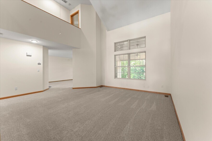 Building Photo - 1203 Windwood Ln