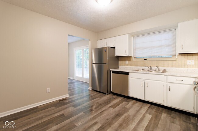 Building Photo - 5801 Furnas Rd