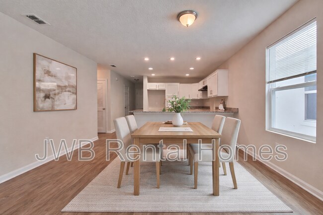 Building Photo - 2210 Kistlers Rdg Wy