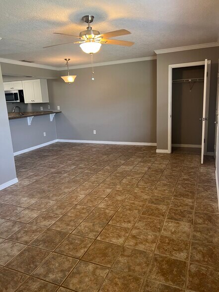 Building Photo - 117 Rio del Mar St