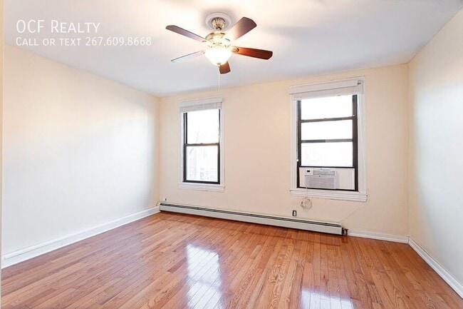 Building Photo - 1532 Christian St