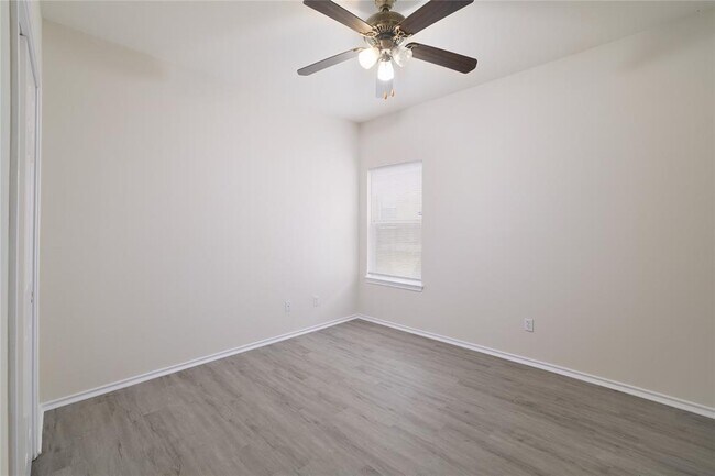 Building Photo - 1740 Amberwood Loop