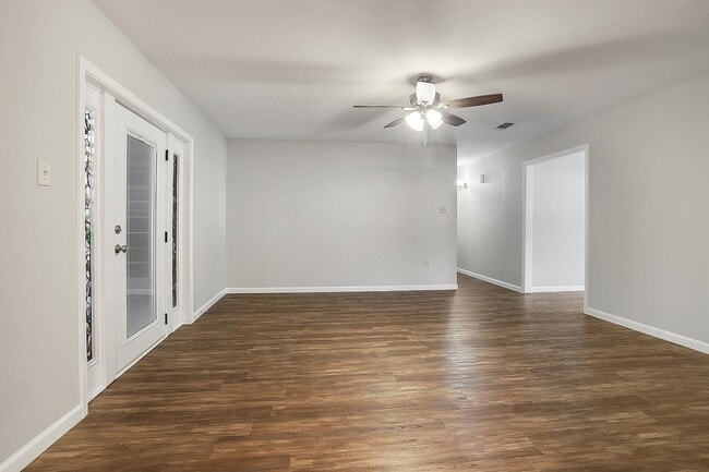 Building Photo - 1854 Peck Dr