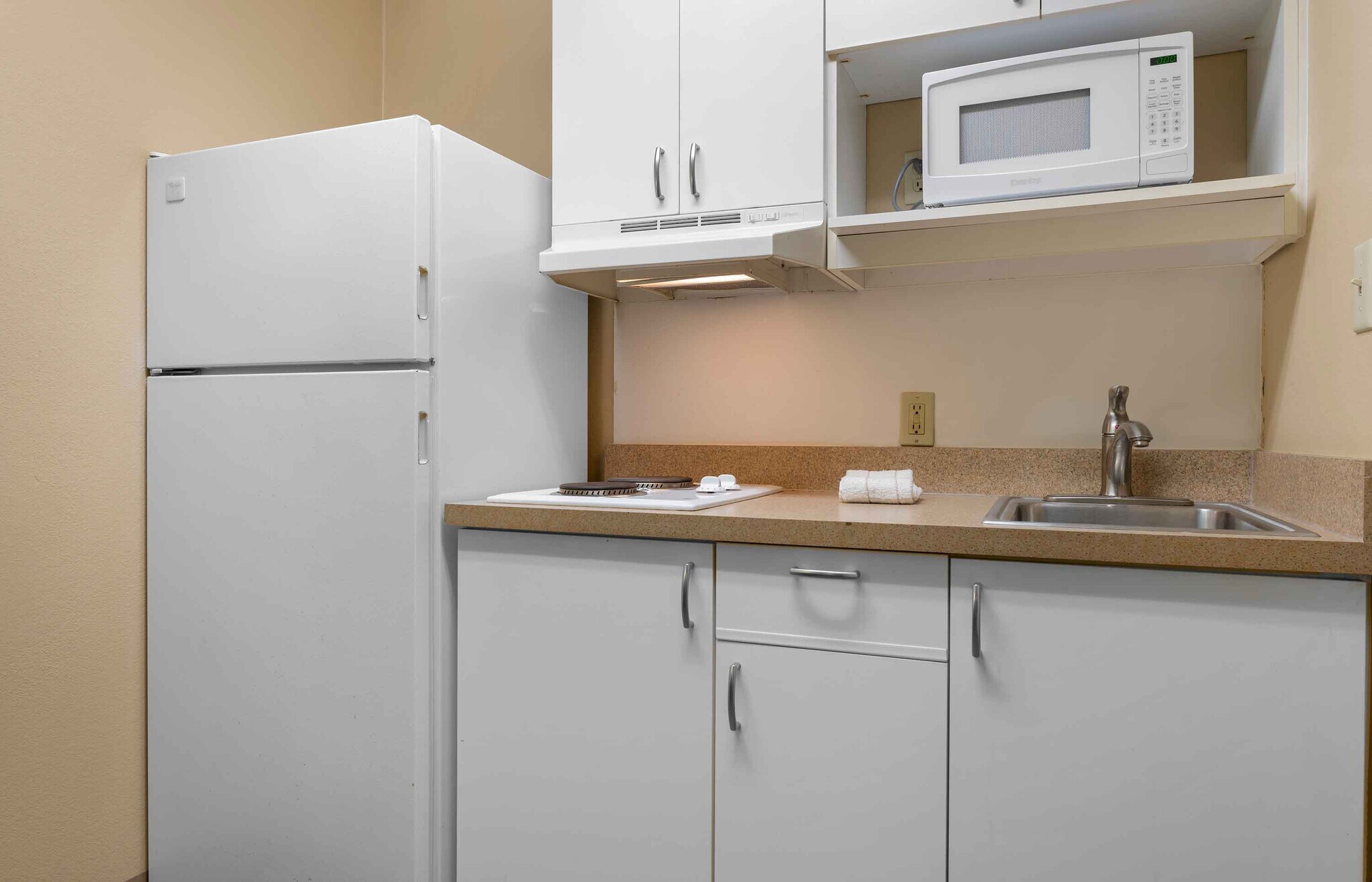 Building Photo - Furnished Studio-Sacramento - Northgate