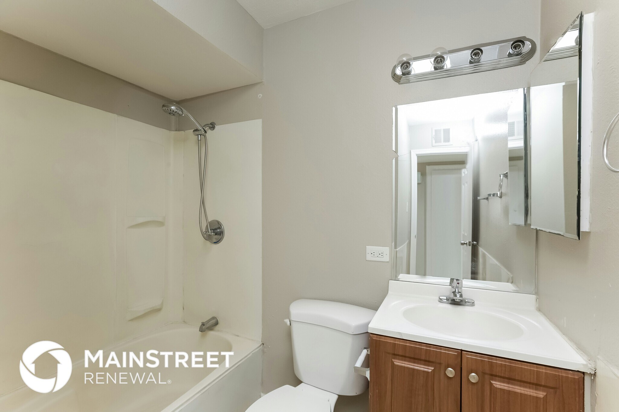 Building Photo - 2932 N 46th Ave