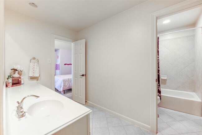Building Photo - 21622 Sabine Pass Ct
