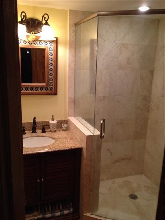 Building Photo - 5300 NE 24th Terrace