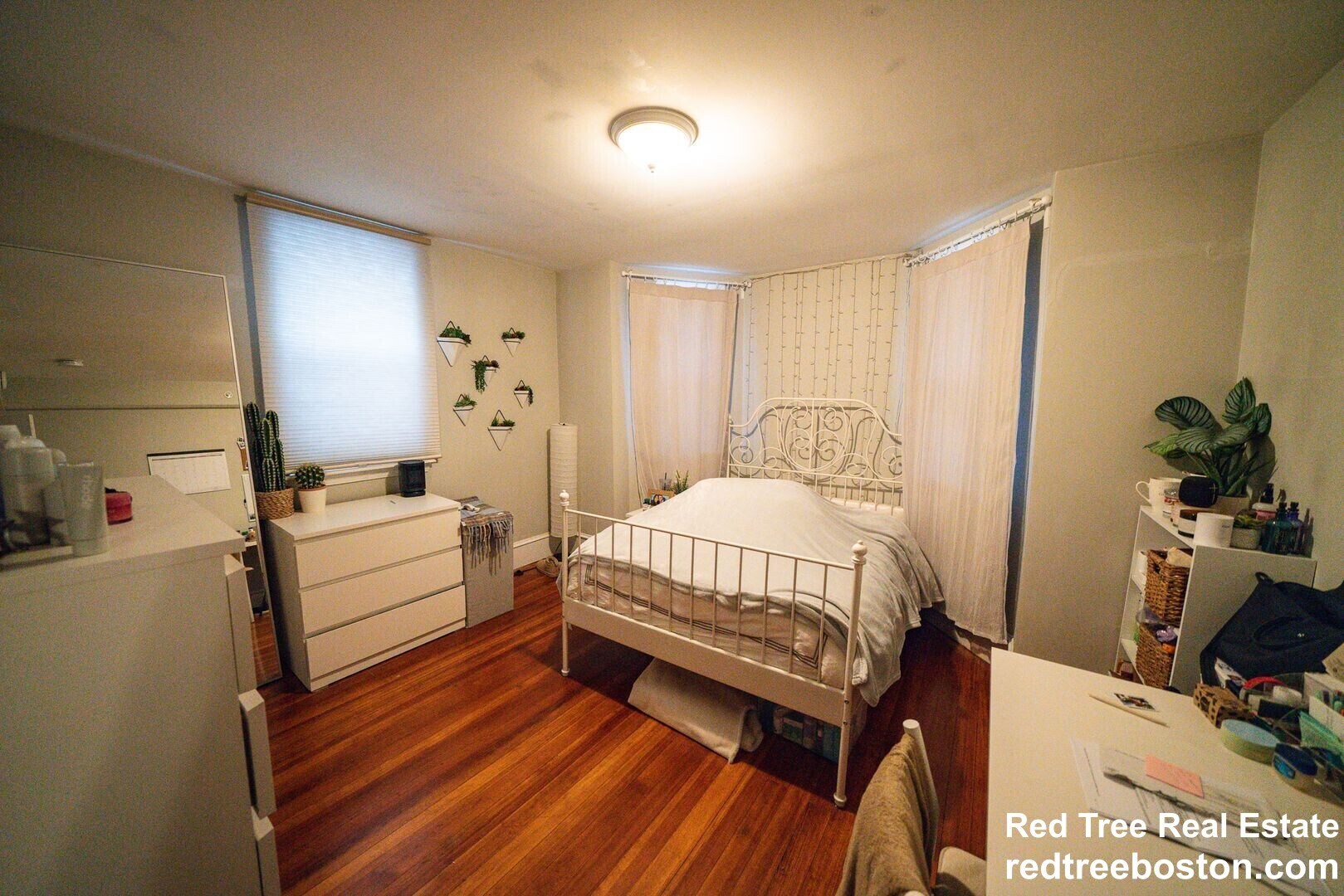 Building Photo - 820 Parker St