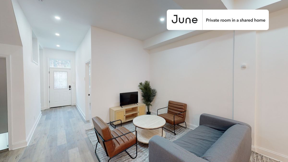 Building Photo - Room in Shared 5 bed/3.5 bath home