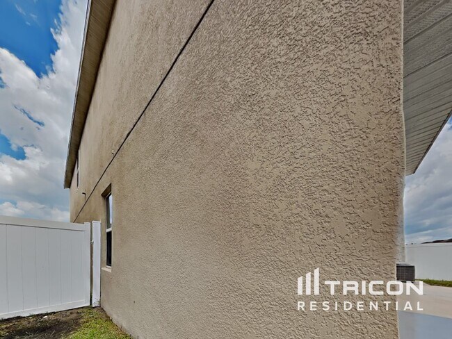 Building Photo - 10111 Mangrove Well Rd