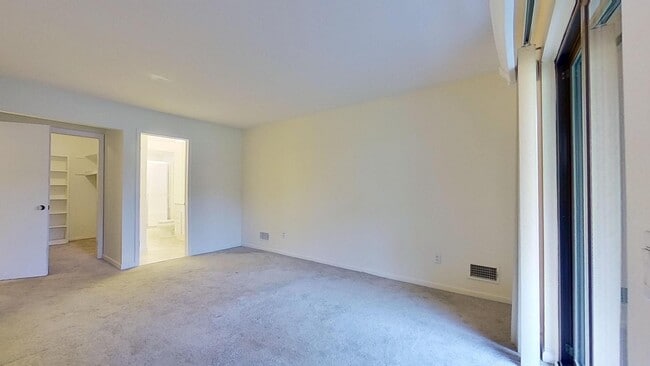 Building Photo - 21096 Boulder Cir