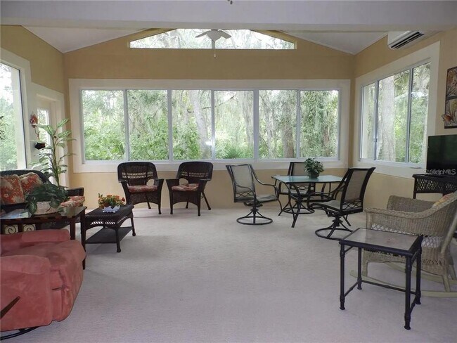 Building Photo - 107 Heron Point Way