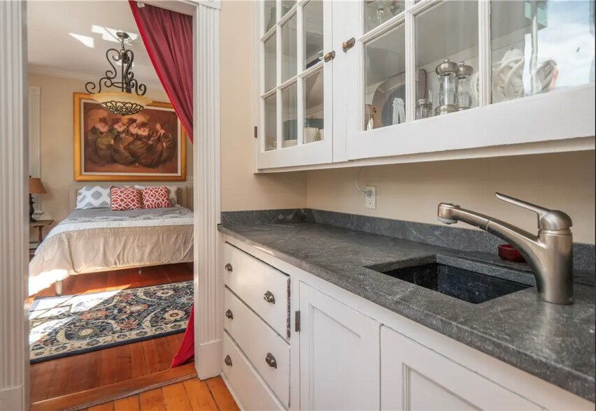 Building Photo - 17 Lincoln St