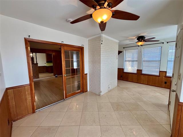 Building Photo - 1602 Carla Ave