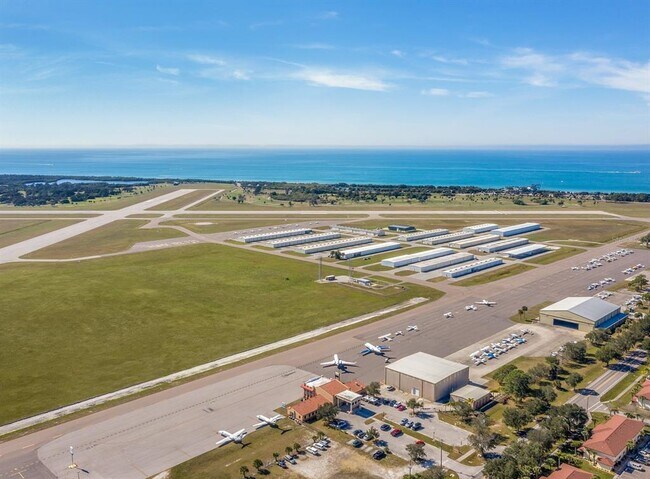 Building Photo - 217 Airport Ave W