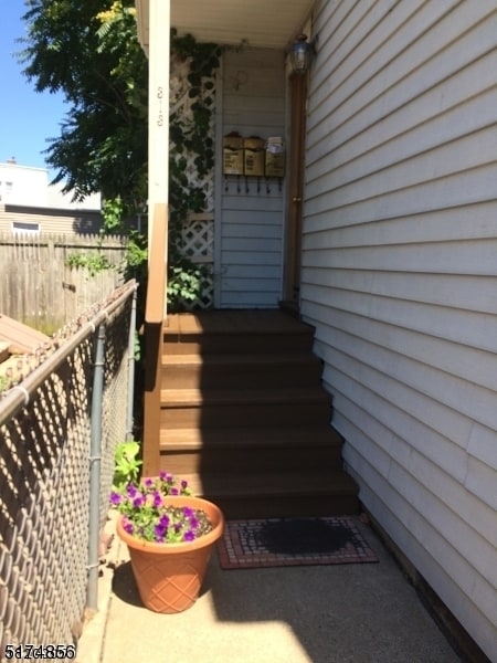 Building Photo - 313 Hoover Ave