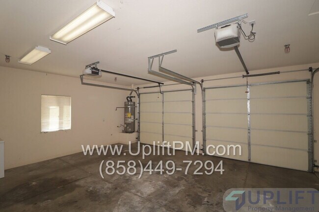 Building Photo - 22845 Vista Ramona Rd