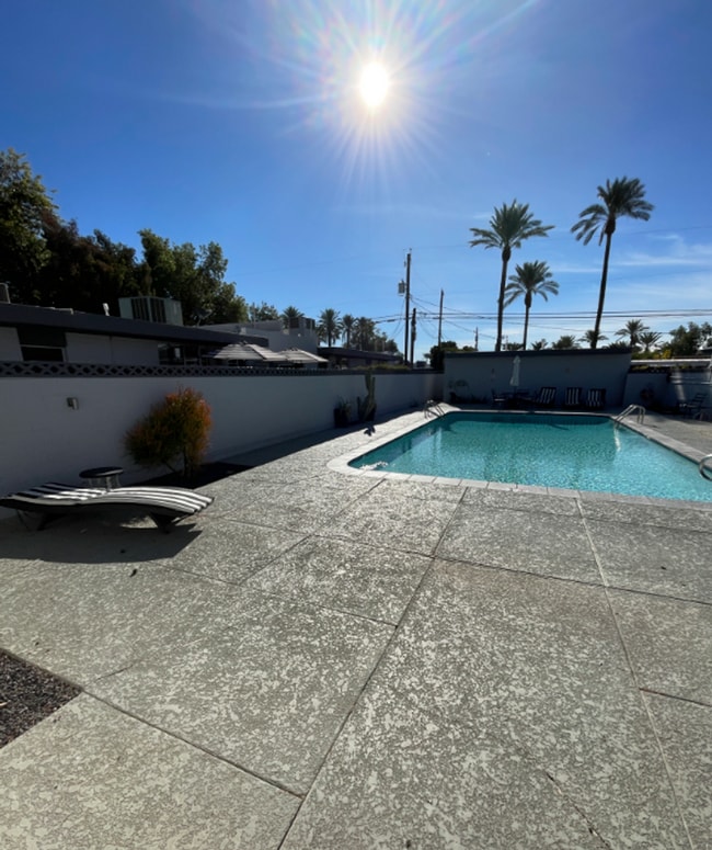 Building Photo - Ready to View Now! Arcadia Lite - 2 bedroom/1 Bath- Adorable Condo and Community-W/T/S are included!