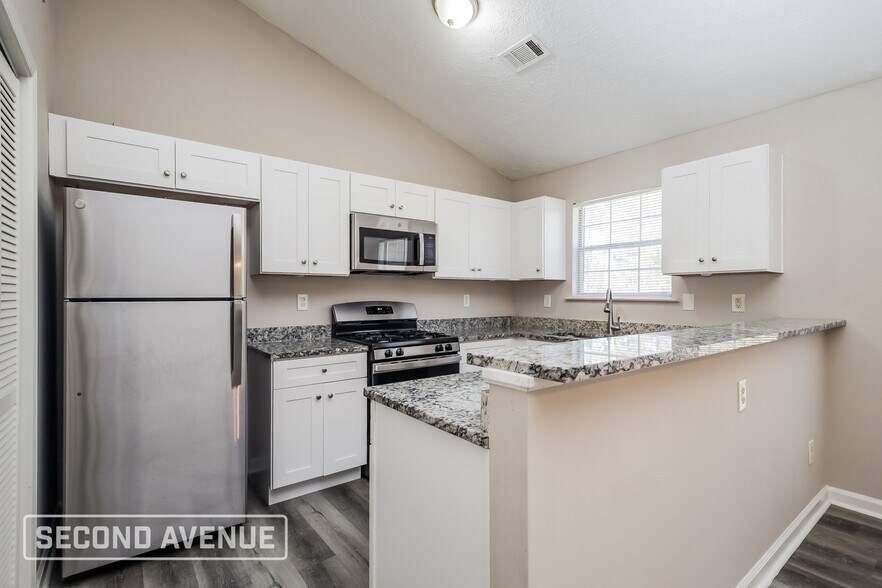 Building Photo - 306 Ashton Pl