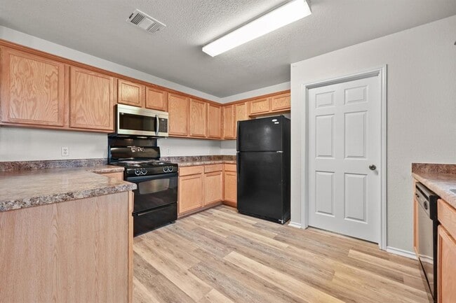 Building Photo - 2607 Theresa Blanchard Ln