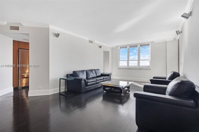 Building Photo - 701 Brickell Key Blvd