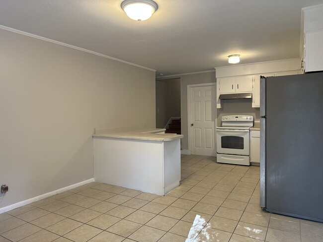 kitchen2 - 3352 Wedgewood Dr
