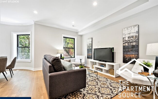 Building Photo - 2244 N Kenmore Ave