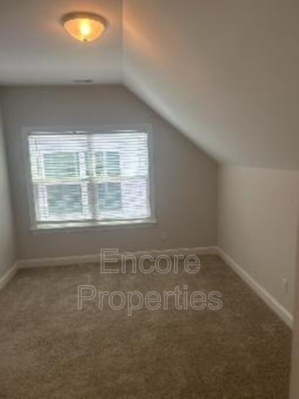 Building Photo - 1004 Bravura Dr