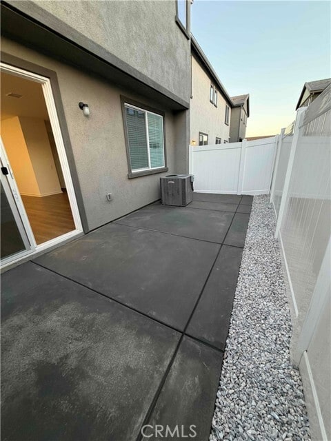 Building Photo - 32879 Manhattan Ave