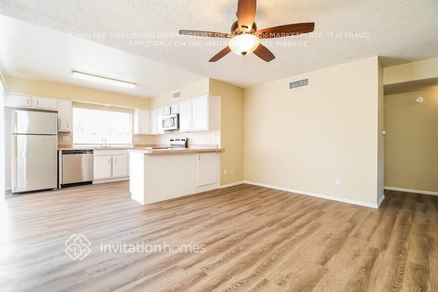 Building Photo - 4228 N 81st Dr