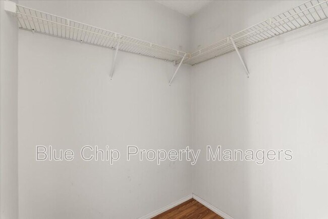 Building Photo - 2229 Hannah Ln