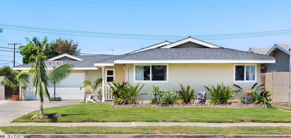 Building Photo - 3179 Sicily Ave