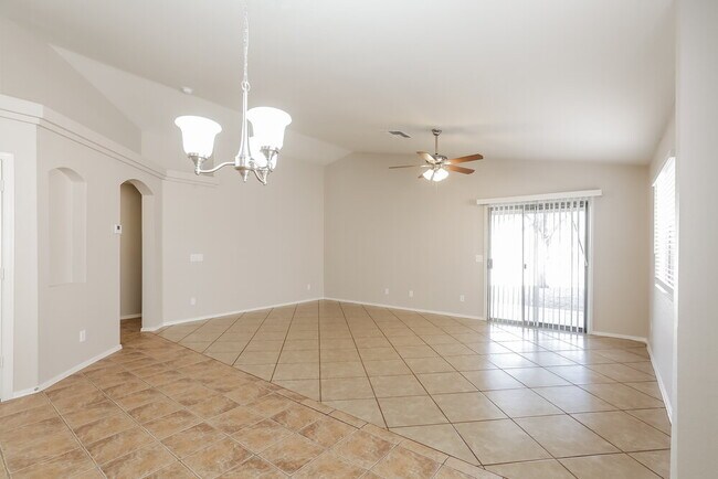 Building Photo - 4314 N 124th Ave