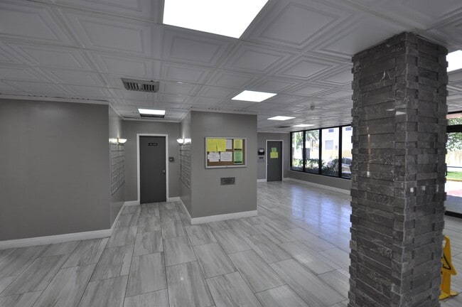 Building Photo - 15600 NW 7th Ave